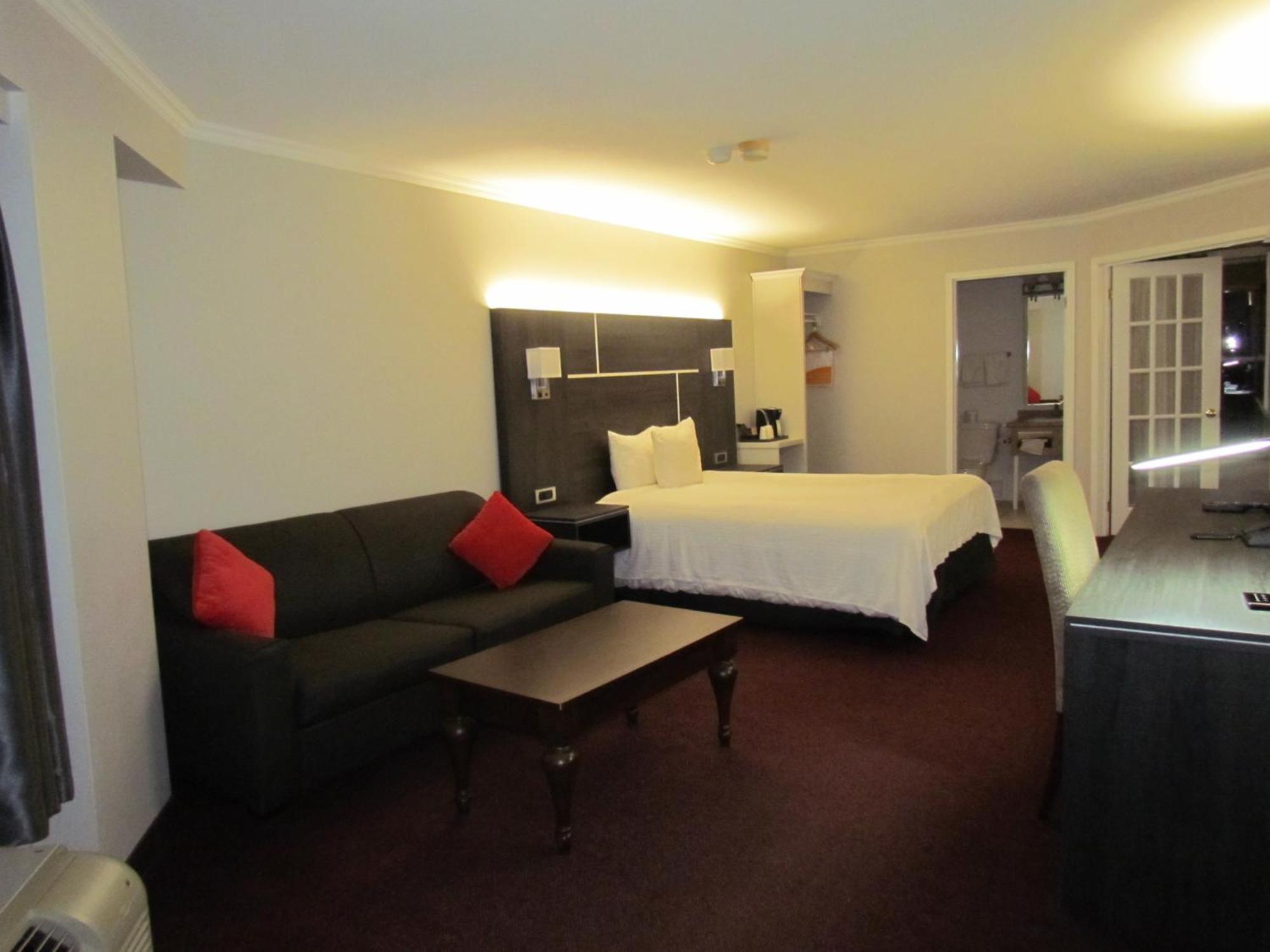 Rodeway King William Inn 2*